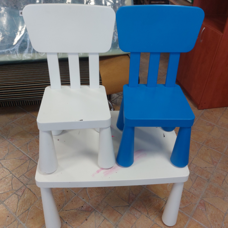 Staliukas (2 kėdutės)