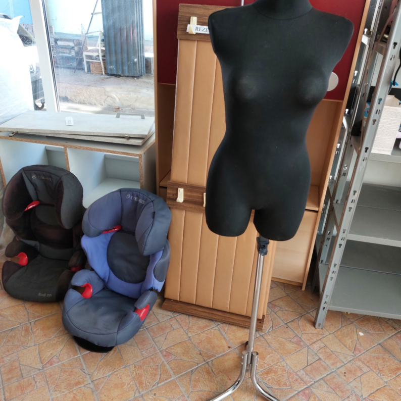 Manekenas