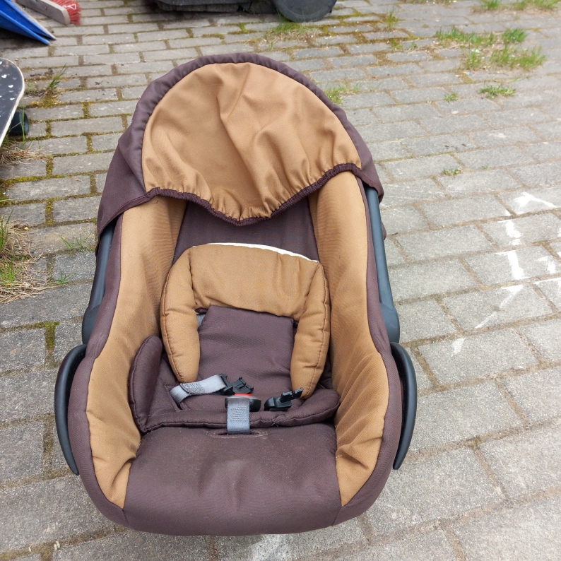 Automobilinė kėdutė