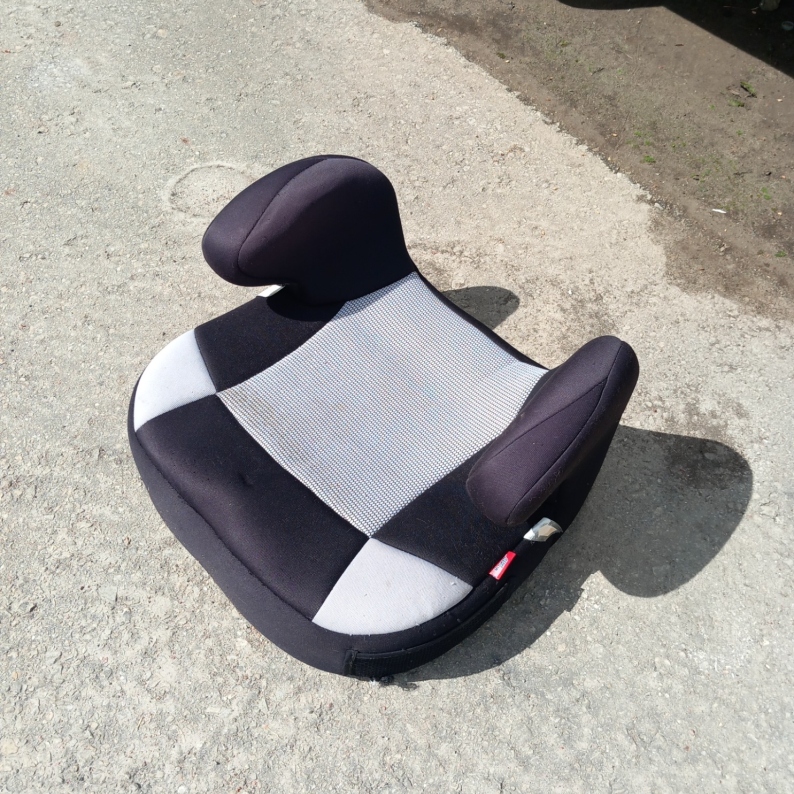 Automobilio kėdutė