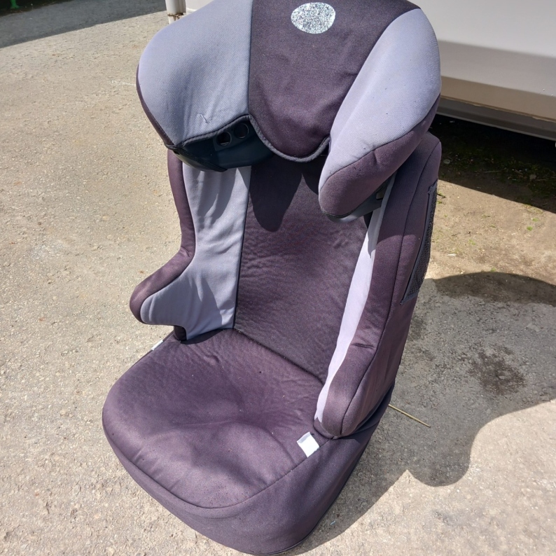 Automobilio kėdutė