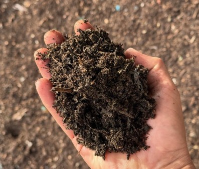 Priminimas besipiktinantiems smarve atliekų konteineriuose – pasižiūrėkite, ką į juos metate 